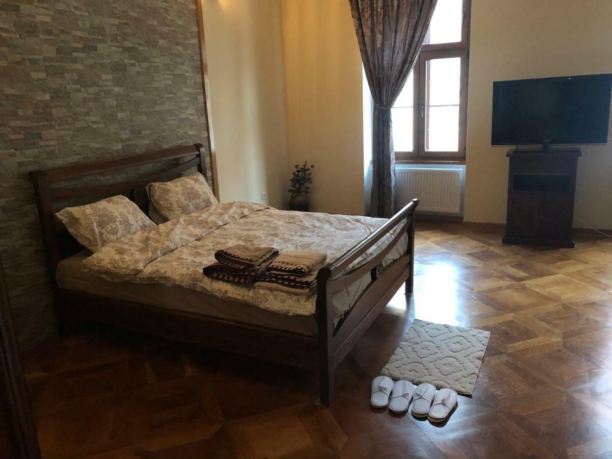 Old Historical Centre Apartment Brasov Luaran gambar