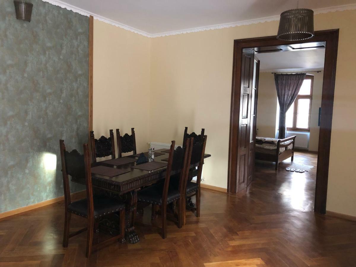 Old Historical Centre Apartment Brasov Luaran gambar